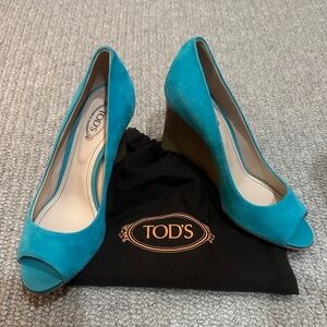Tods Suede Wedge Shoe Size 37